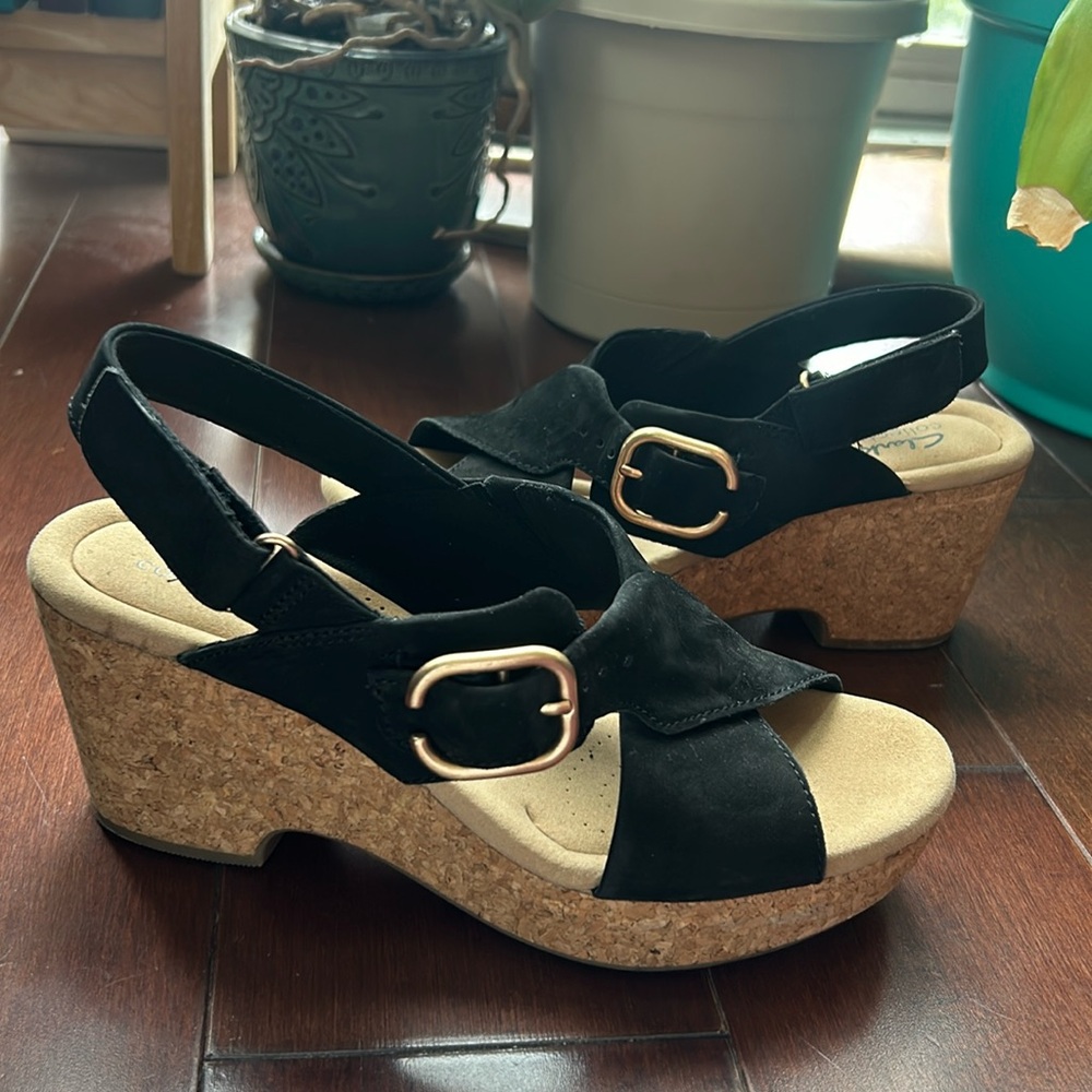 Clark’s Collection Suede Platform Sandals